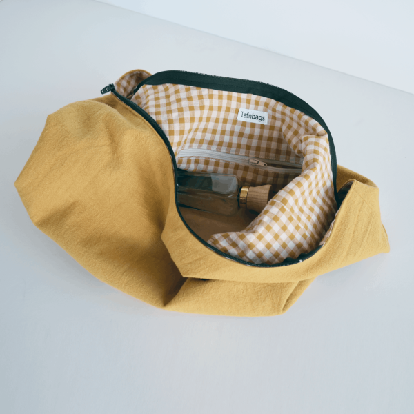 Bolso hobo de lino en color mostaza - Imagen 7